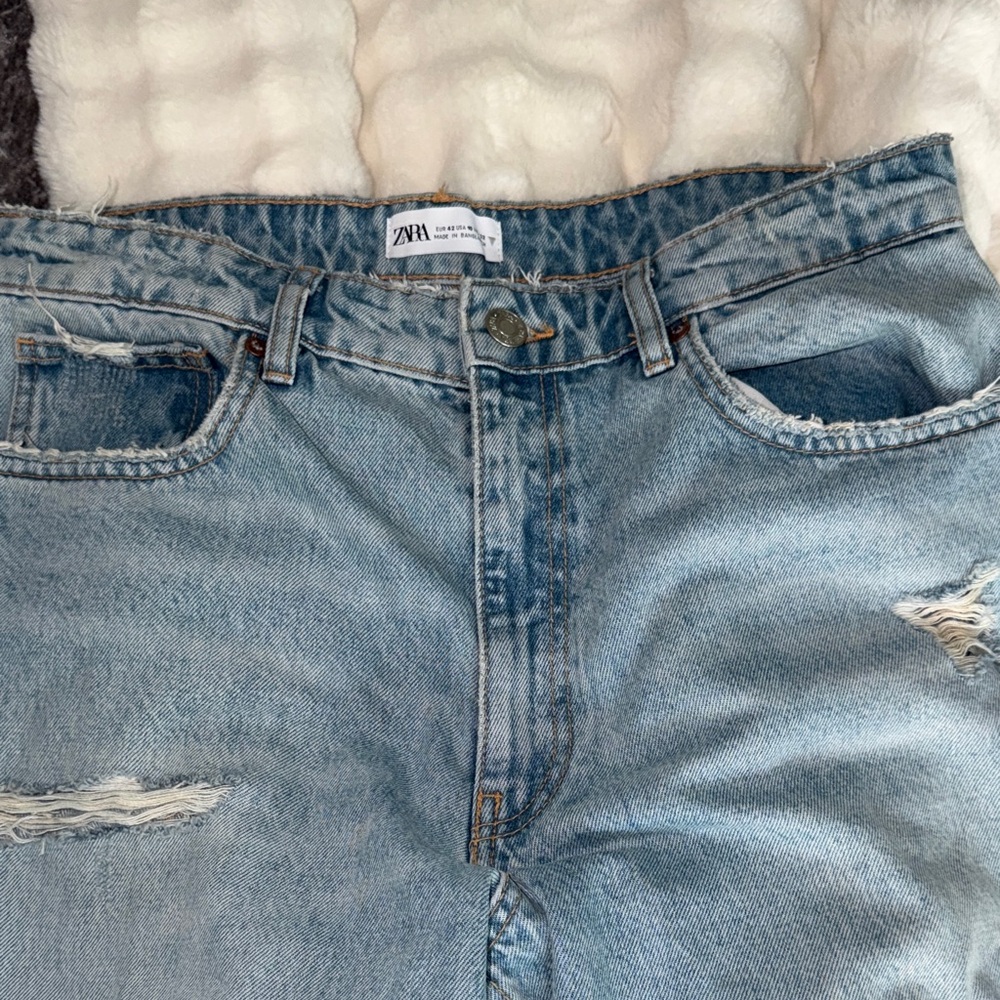 Zara Light Blue Ripped Straight-Leg Jeans - Picture 5 of 6
